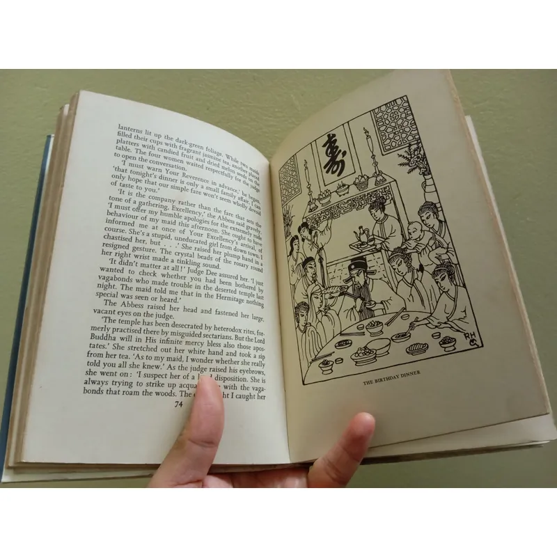 The phantom of the temple, sách ngoại văn tiếng Anh english book  701746