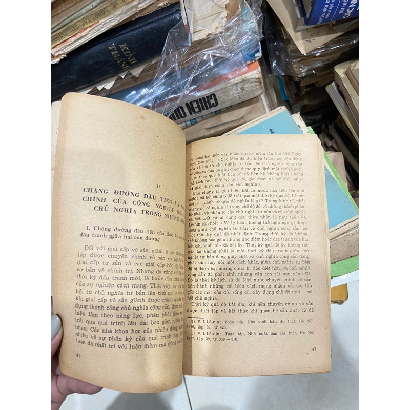 Cục Diện Mới Của Cách Mạng Nước Ta Và Chặng Đường Đầu Tiên Của Thời Kỳ Quá Độ - 1982 445348