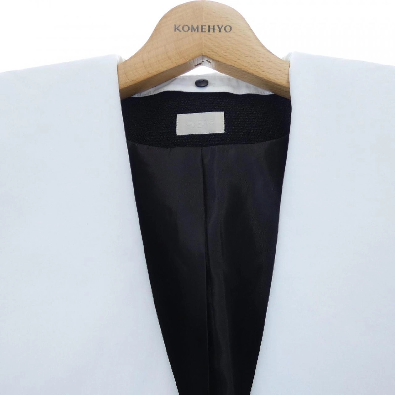 Áo khoác Cygne - Hàng hiệu Authentic 822390