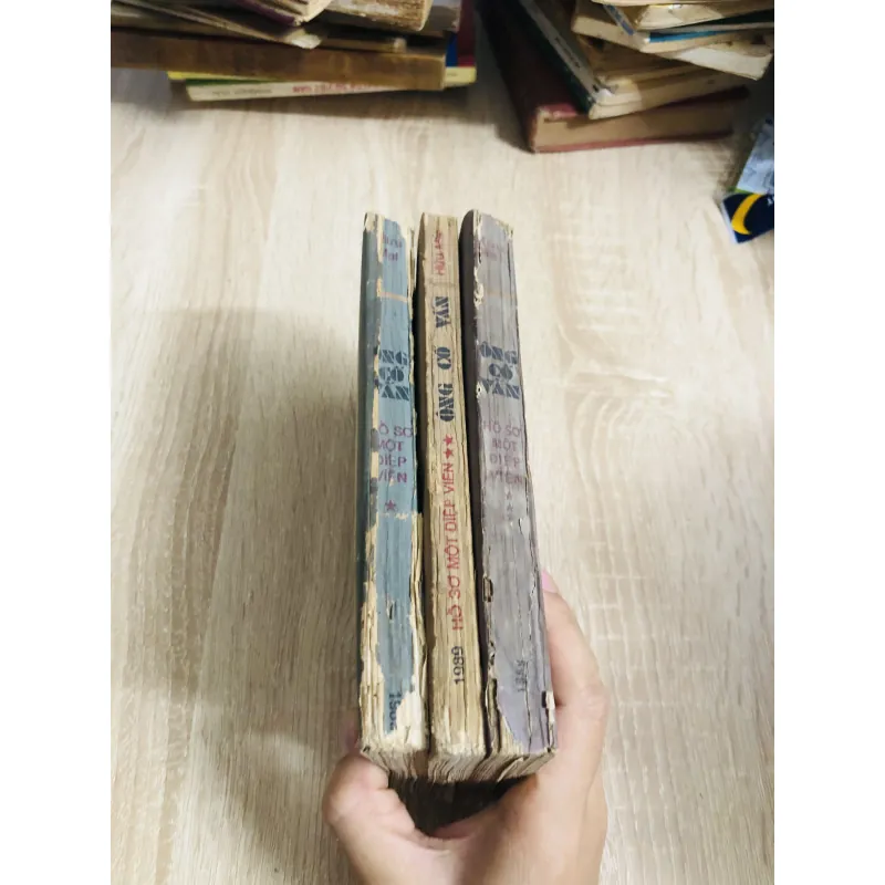 Ông cố vấn – Hồ sơ một điệp viên (3 cuốn) 929101