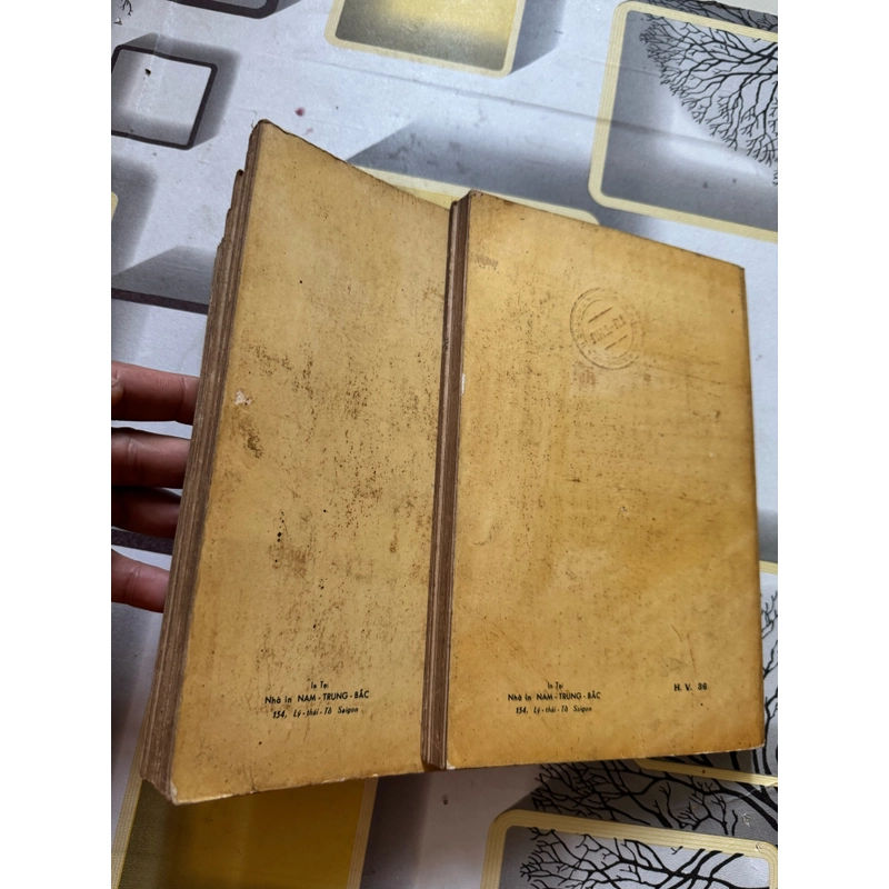 Khổng tử xuân thu tam truyện 528436