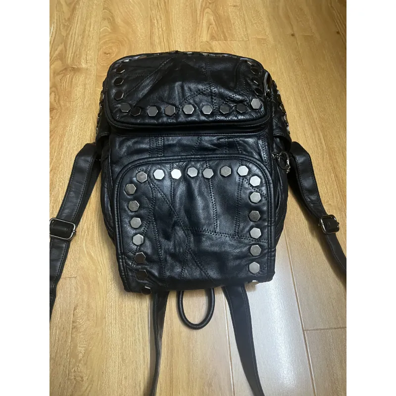 Balo nữ da thật đinh tán kim loại 2hand 933830