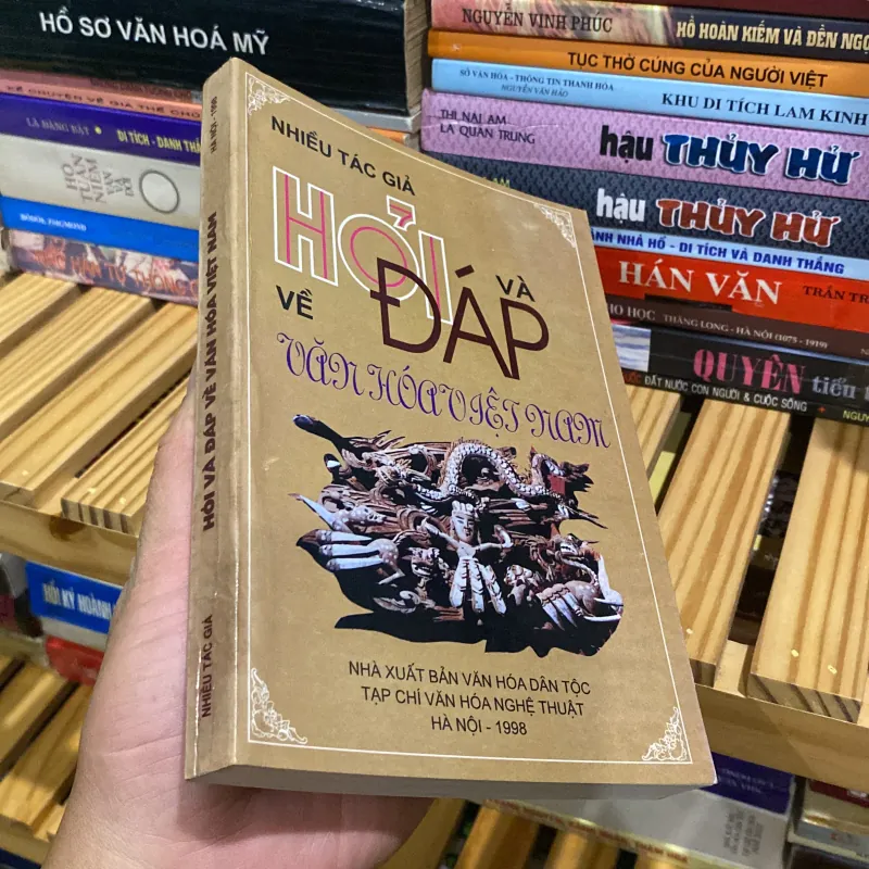 HỎI VÀ ĐÁP VỀ VĂN HÓA VIỆT NAM (XB 1998) 760233