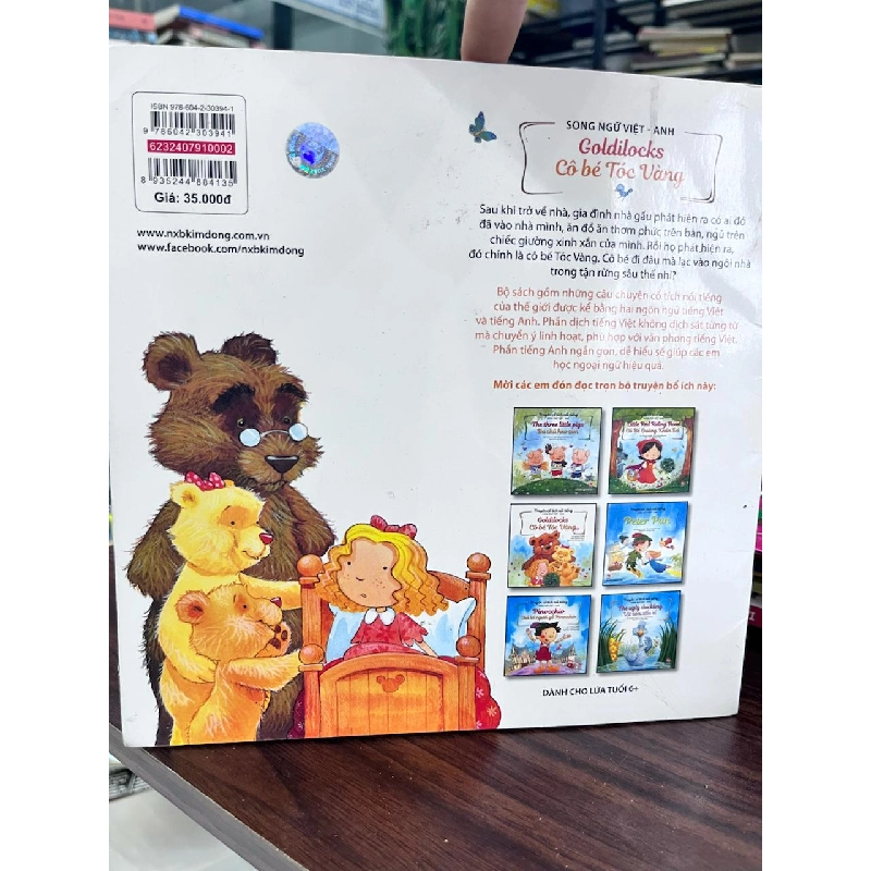 Goldilocks - Cô bé Tóc Vàng - Arianna Candell (Lời), Daniel Howarth (Tranh), Trần Ngọc Diệp (Dịch) 957553