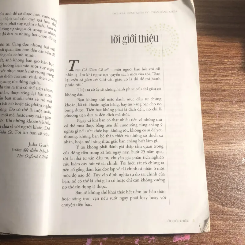 Trên cả giàu có 1002714