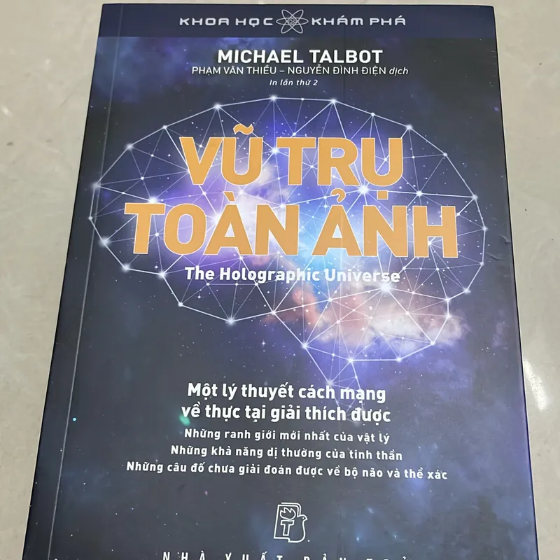 Vũ trụ toàn ảnh - Michael Tabot 715712