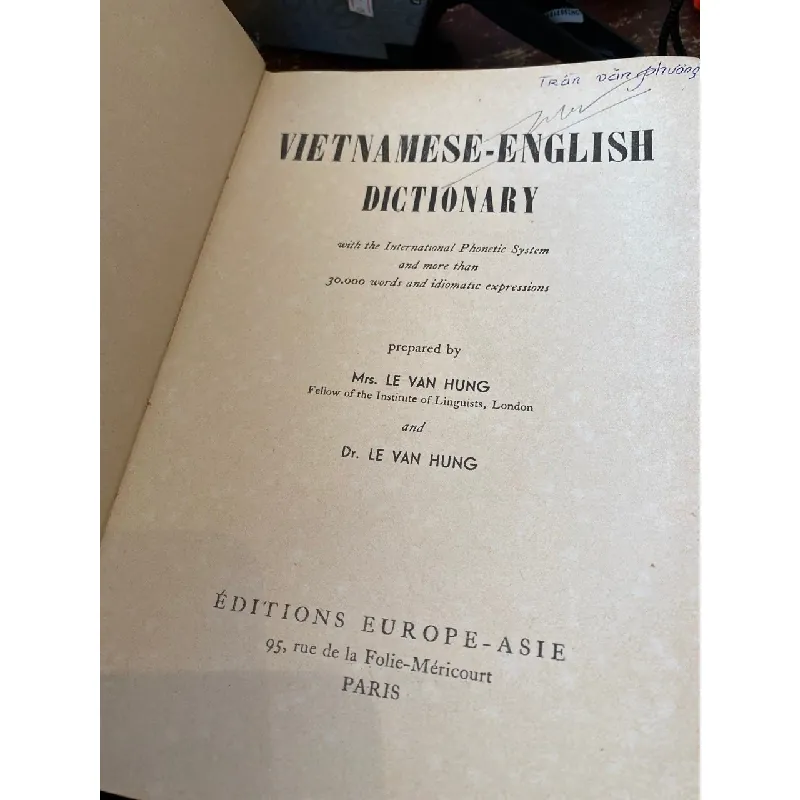 Vietnamese-English Dictionary (1st edition 1955) - Le Van Hung 597157
