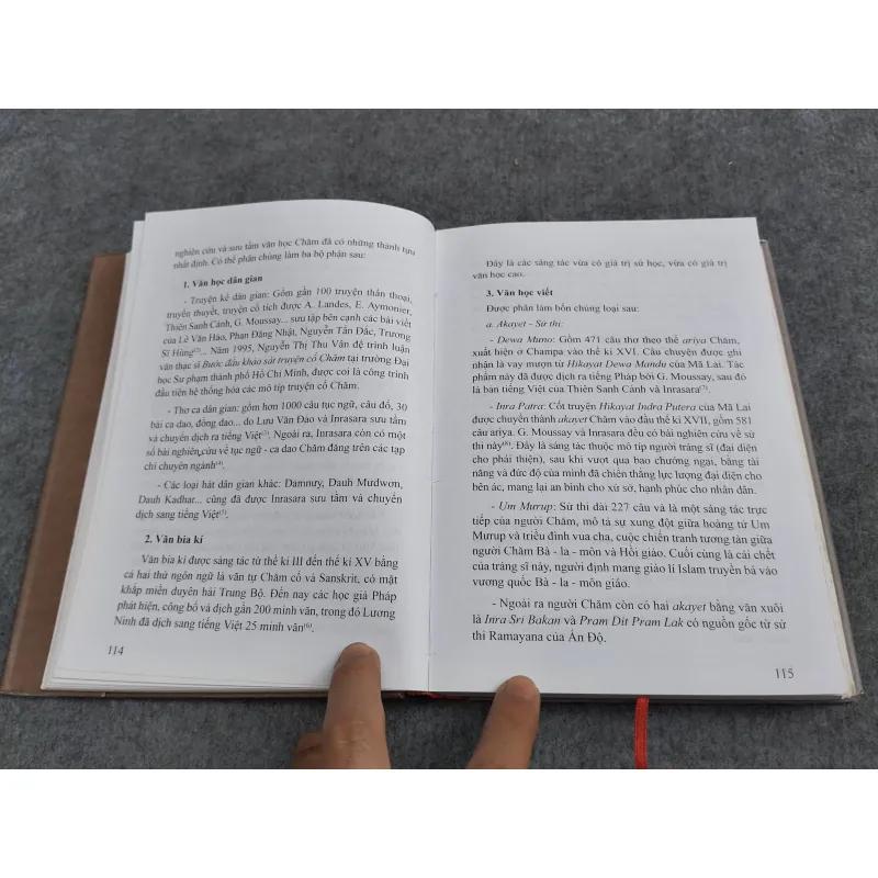 VĂN HOÁ - XÃ HỘI CHĂM NGHIÊN CỨU VÀ ĐỐI THOẠI 957501