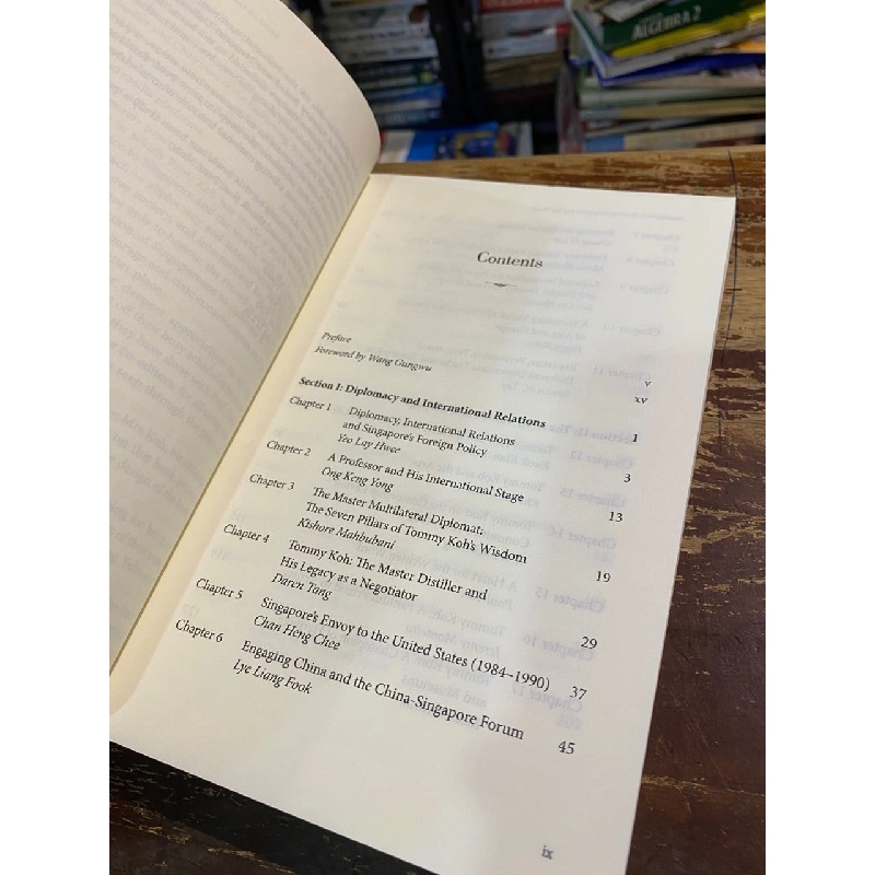 Tommy Koh: Serving Singapore and the World 1018000