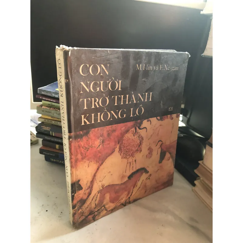 Con người trở thành khổng lồ 711636