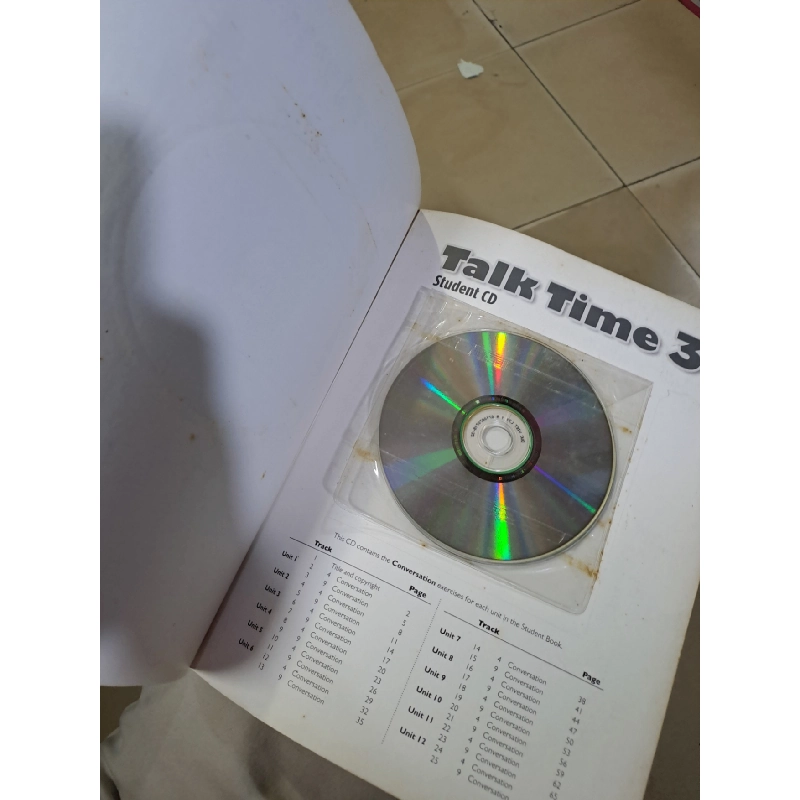 Talk time 3 student book mới 80% có hightlight viết chì kèm CD HCM0808 HỌC NGOẠI NGỮ 527128