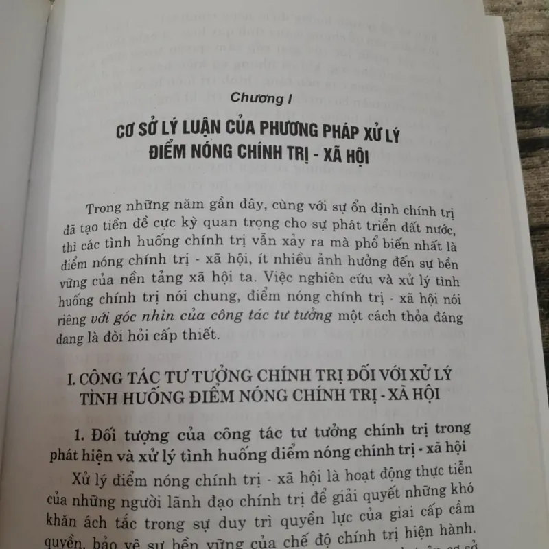 Sách khảo cứu- Công tác tư tưởng trong phát hiện và XL Các điểm nóng tỉnh Đồng Nai 763523
