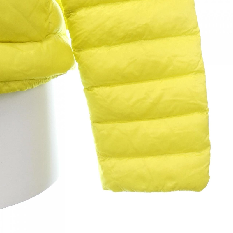 Áo khoác lông vũ MONCLER 641858