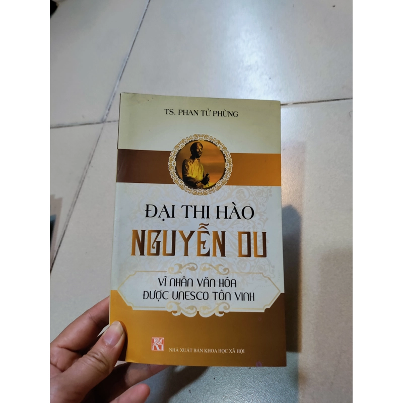 18 cuốn sách về Truyện Kiều của Nguyễn Du 444677