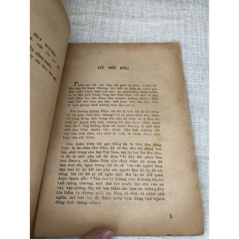 Thơ Hồ Xuân Hương 995227