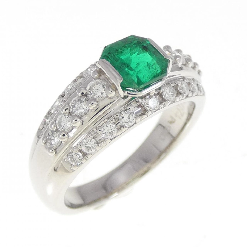Nhẫn Emerald 0.74CT 672395