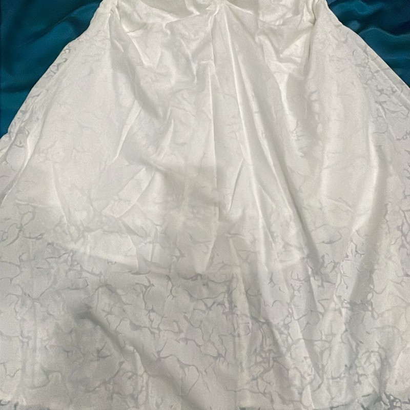 Đầm trắng 2 lớp dày dặn 140920