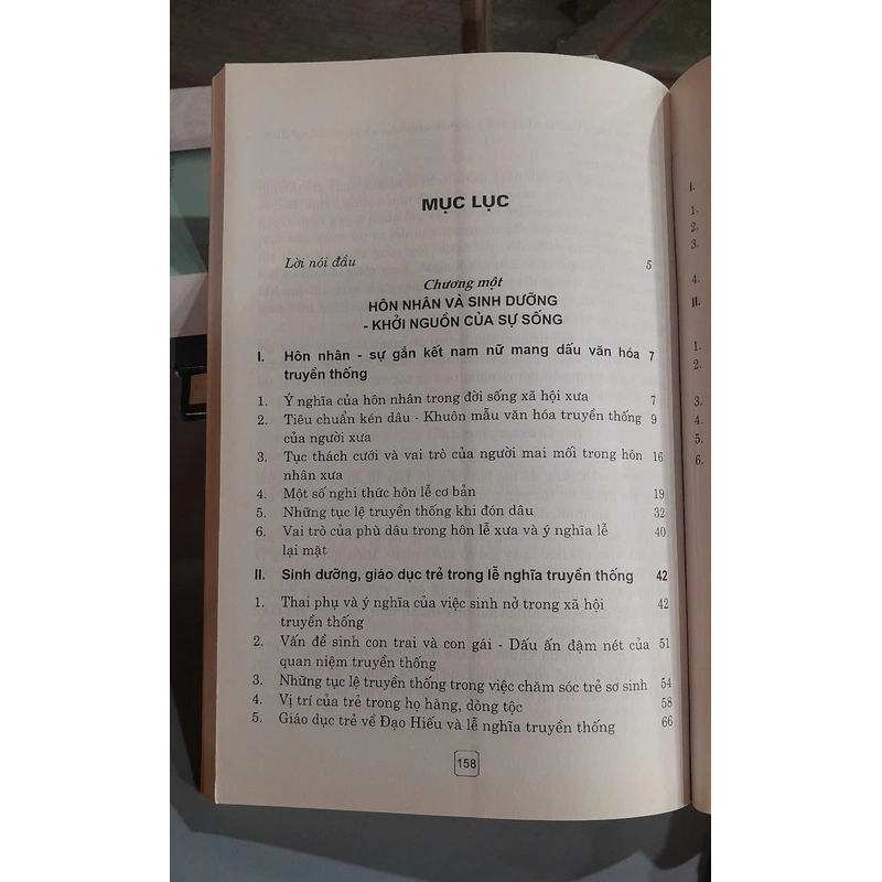 ĐỜI NGƯỜI NGHI LỄ VÀ TẬP TỤC - Ngô Bạch 479458