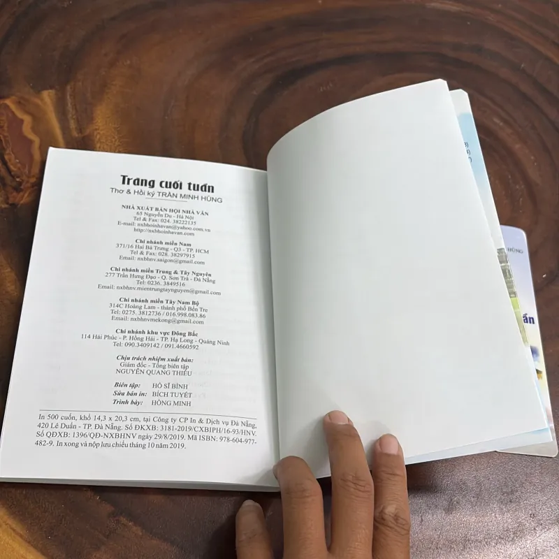 II Thơ Và Hồi Ký: Trăng Cuối Tuần - Trần Minh Hùng - 2019 1001907