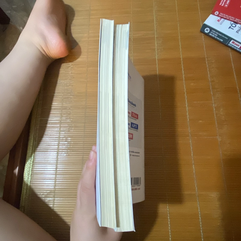 Combo tổng ôn toán học moon book (có đáp án, lời giải, video chi tiết) 447183