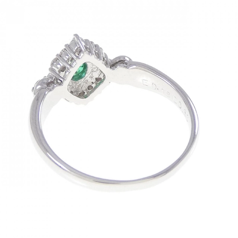 Nhẫn ngọc lục bảo K18WG 0.18CT 666189