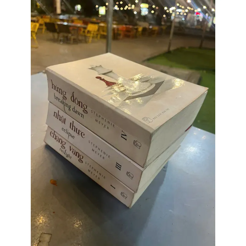 CHẠNG VẠNG, NHẬT THỰC, HỪNG ĐÔNG - TỊNH THỦY dịch 734855