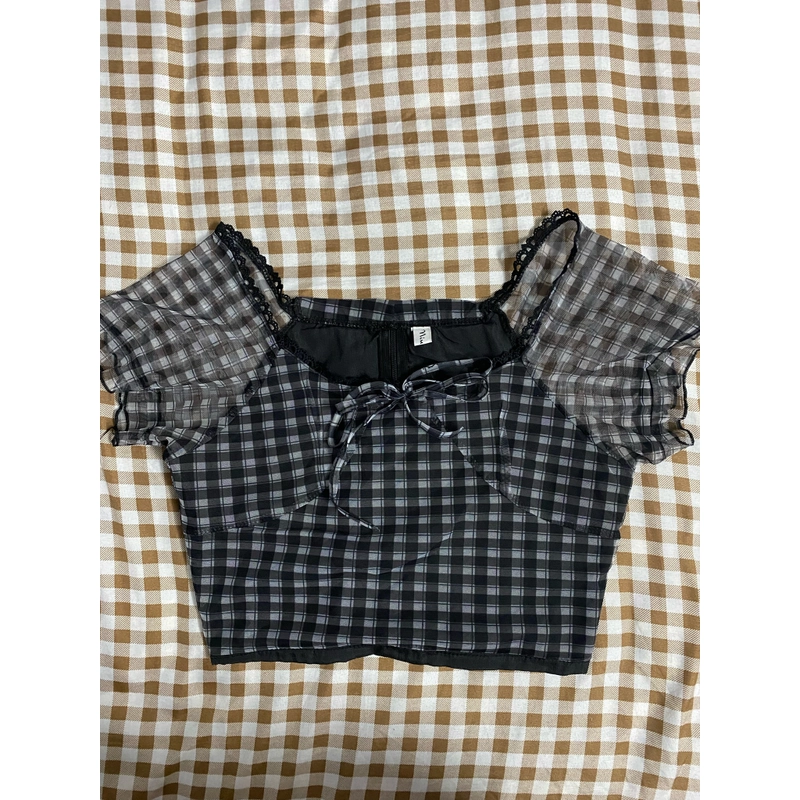 Áo croptop phối tay trong suốt 462975