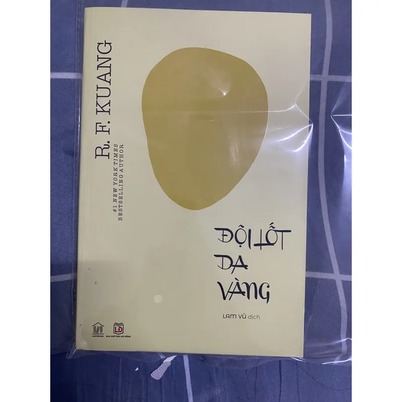 Đội lốt da vàng 596973