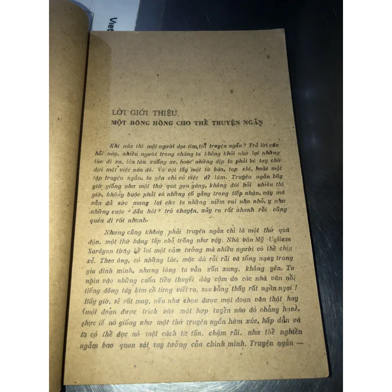 Bông hồng cho Êmily 958682