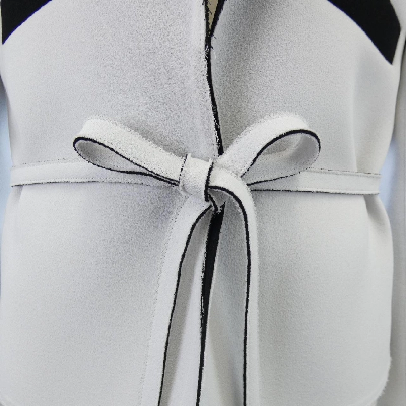 Áo khoác CHANEL P49014V35772 - Hàng hiệu Chính hãng 818675