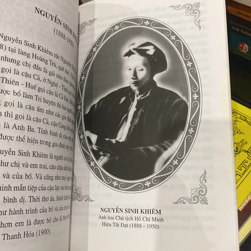 KỂ CHUYỆN VỀ GIA THẾ CHỦ TỊCH HỒ CHÍ MINH (XB 2007) 707999