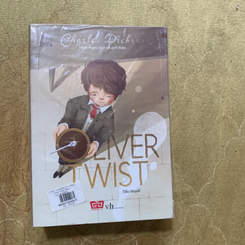 COMBO NHỮNG CUỘC PHIÊU LƯU CỦA HUCKLEBERRY FINN, OLVER TWIST, ĐẢO GIẤU VÀNG -  ĐINH TỊ XB 752134