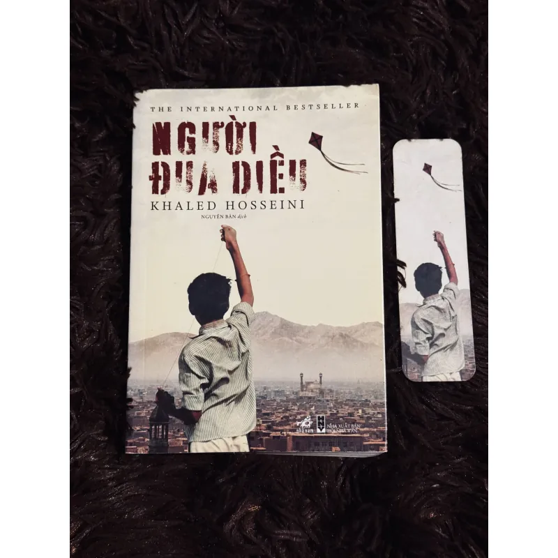 Người đua diều + bookmark 997883