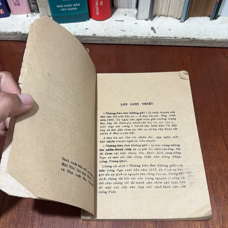 II Văn Học Nước Ngoài: Những Bức Thư Không Gửi - AĐEN CUTUI - 1987 765457