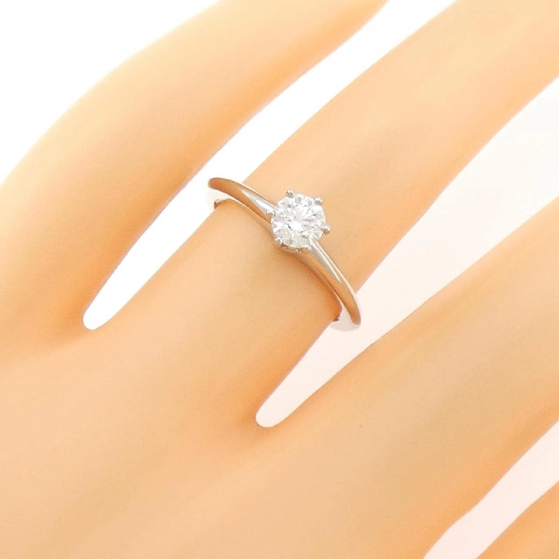 Nhẫn Solitaire Cổ Điển Tiffany 0.35CT D SI1 EXT - Hàng hiệu Chính Hãng 833338