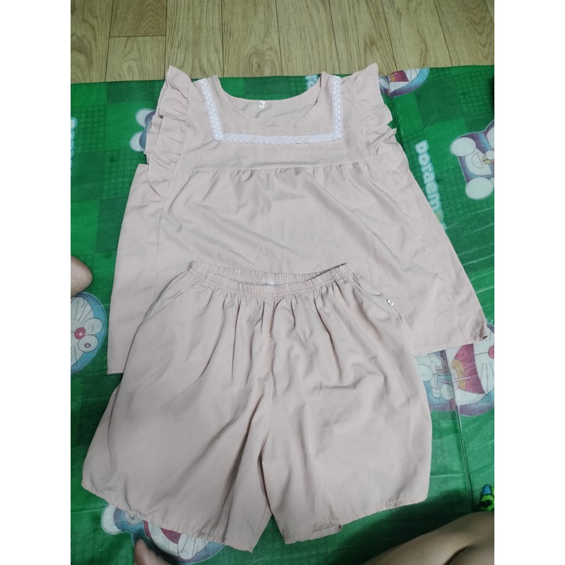 Set bộ dễ thương. Size XL . Màu kem . Quần có túi . Mới 90% . Vì mình mua nhầm size 72671