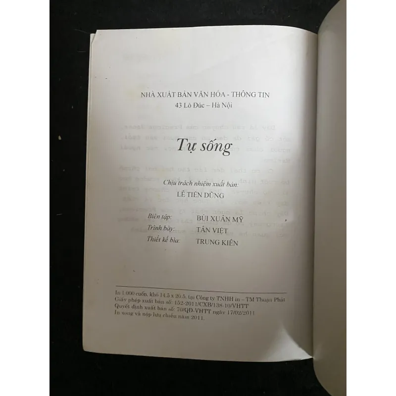 Tự Sống - chuyển thể thành phim và giành được 2 giải Oscar. 1030700