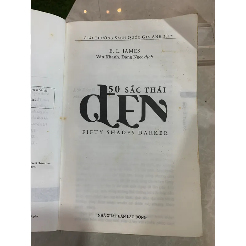 50 SẮC THÁI: ĐEN - E. L. JAMES 589573