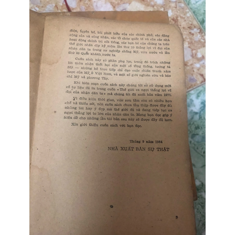 việt nam lương tâm của thời đại in năm 1985 497258