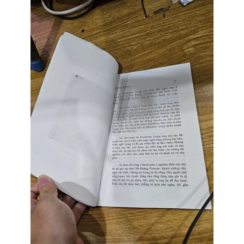 Bertrand Russell chiến sĩ tự do và hòa bình (sách photo)
 688270