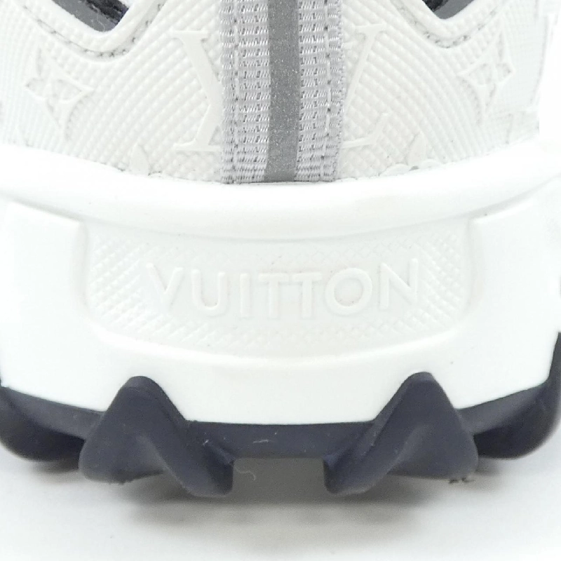 Giày thể thao LOUIS VUITTON FD0234 - Hàng hiệu Authentic 830634