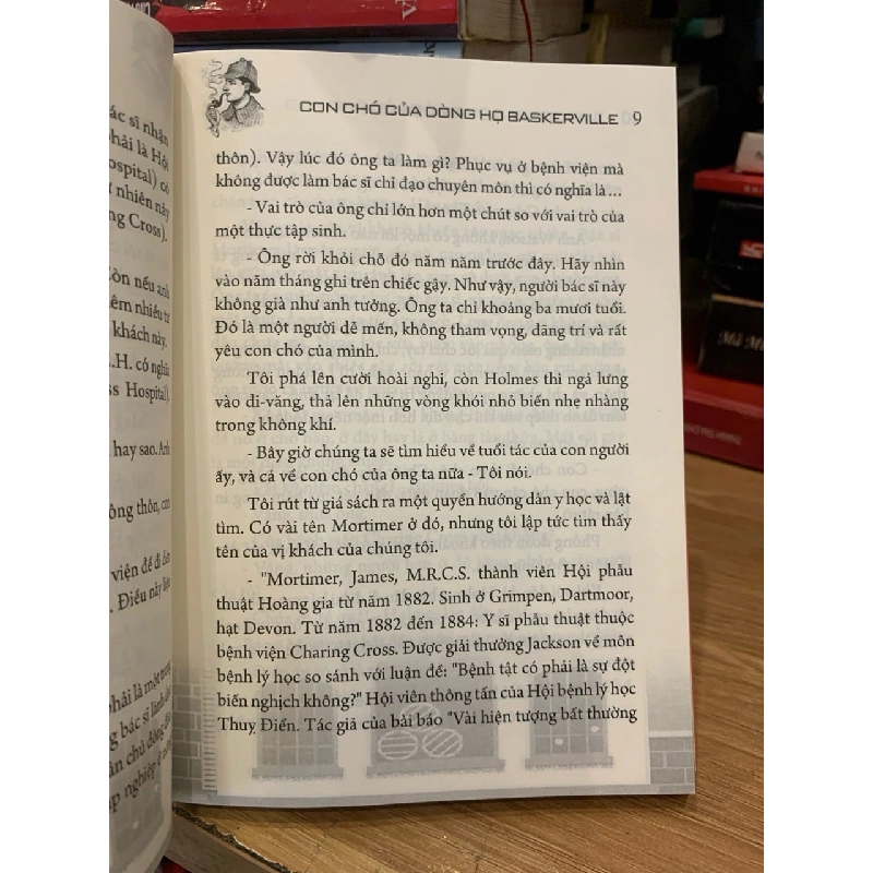 Sheriock Holmes con chó của dòng họ Baskerville -Nhiều người dịch 758595