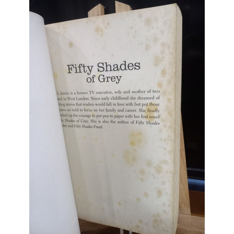 Fifty Shades Of Grey (by ELJames) sách ngoại văn đã qua sử dụng 192905