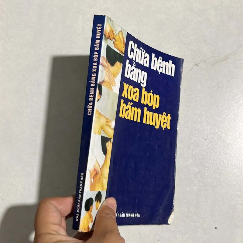 Chữa bệnh bằng xoa bóp bấm huyệt  589593