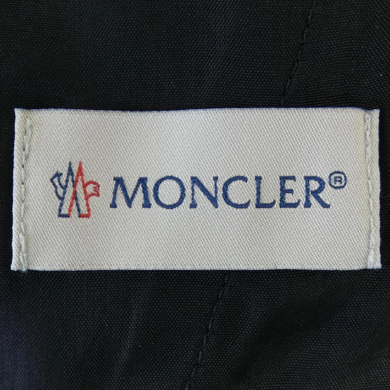 Moncler MONCLER H109P2A00001 54ATW Quần 647092