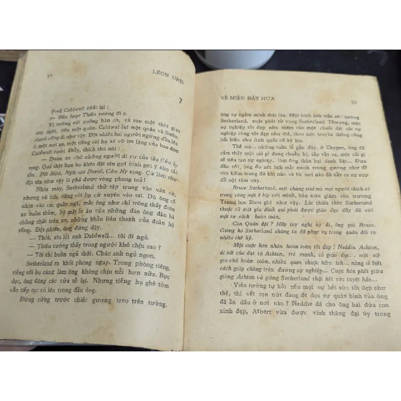 Về miền đất hứa - Léon Uris 129250