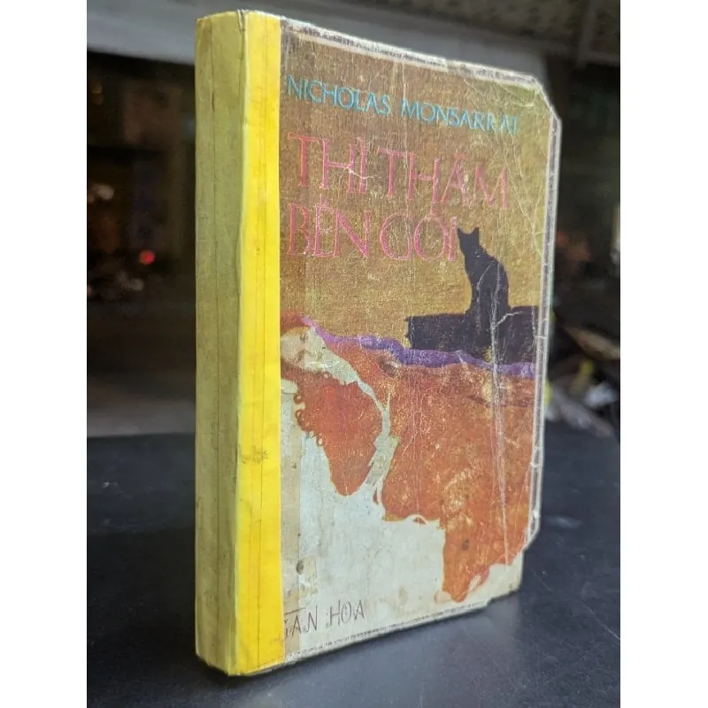Thì thầm bên gối - Nicolas Monsarrat 593624
