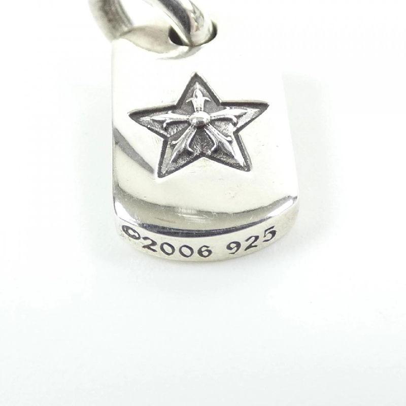 Mặt dây chuyền CHROME HEARTS DOG TAG TINY STAR - Hàng hiệu Authentic 901070