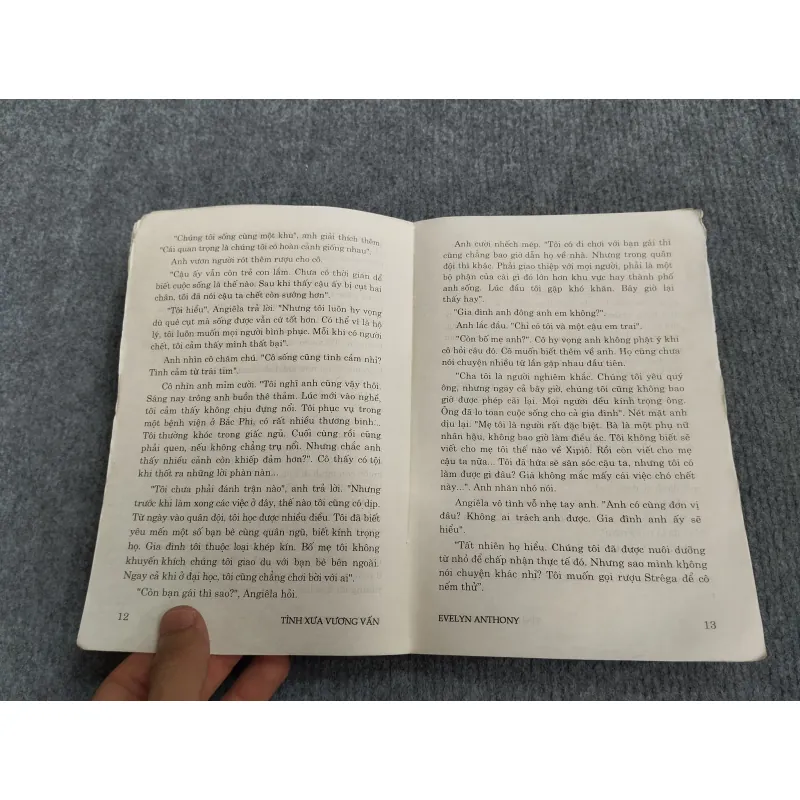TÌNH XƯA VƯƠNG VẤN - EVELYN ANTHONY 574371