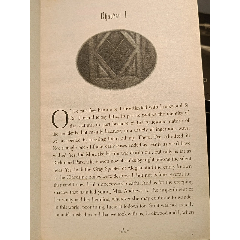 The Screaming Staircase - Jonathan Stroud 460366